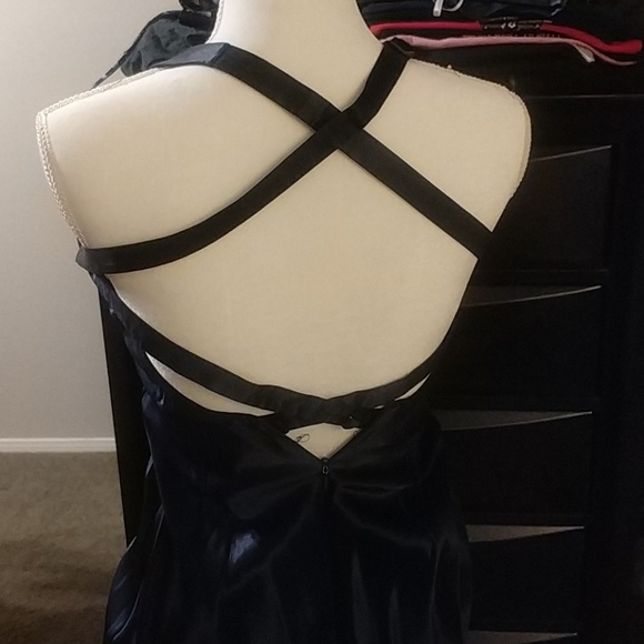 Formal Long Prom Dress 5 - Picture 6 of 7